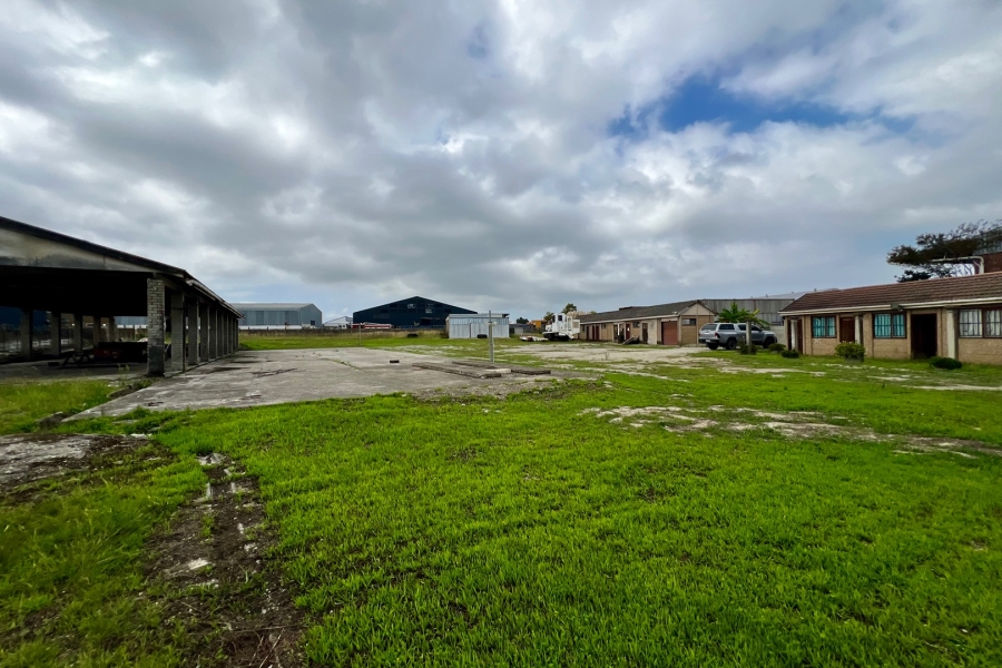 Commercial Property for Sale in Pacaltsdorp Western Cape